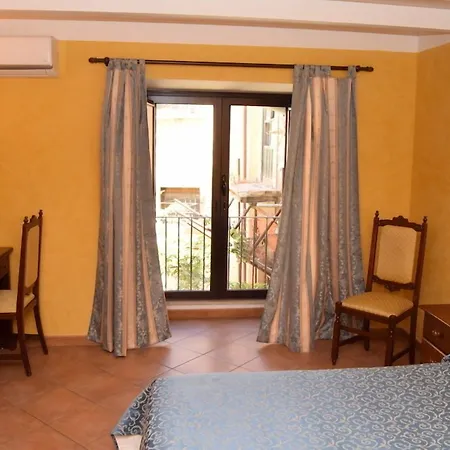 Πανσιόν Il Duomo 4*