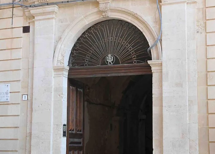 Il Duomo Gasthuis Syracuse